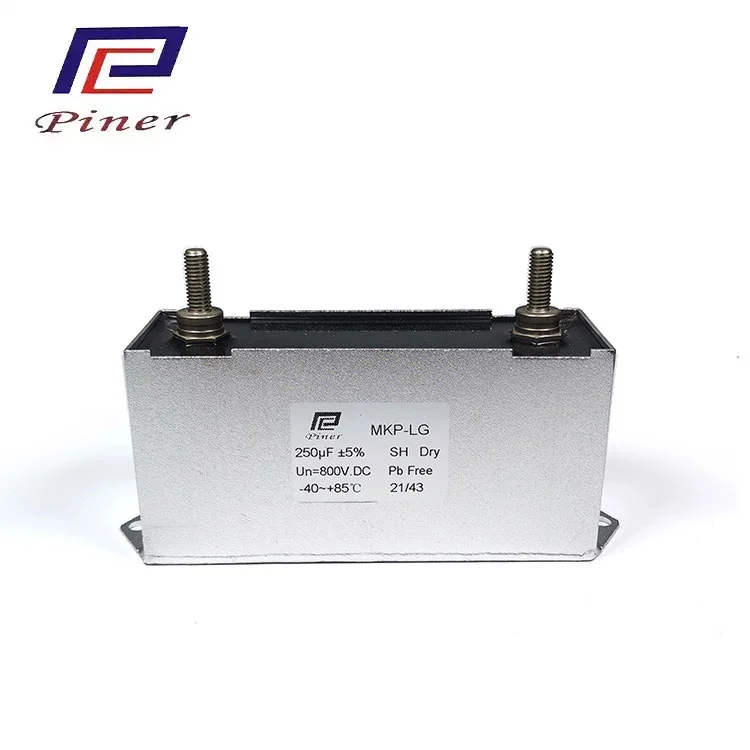 Condensador de equipos electrónicos de potencia